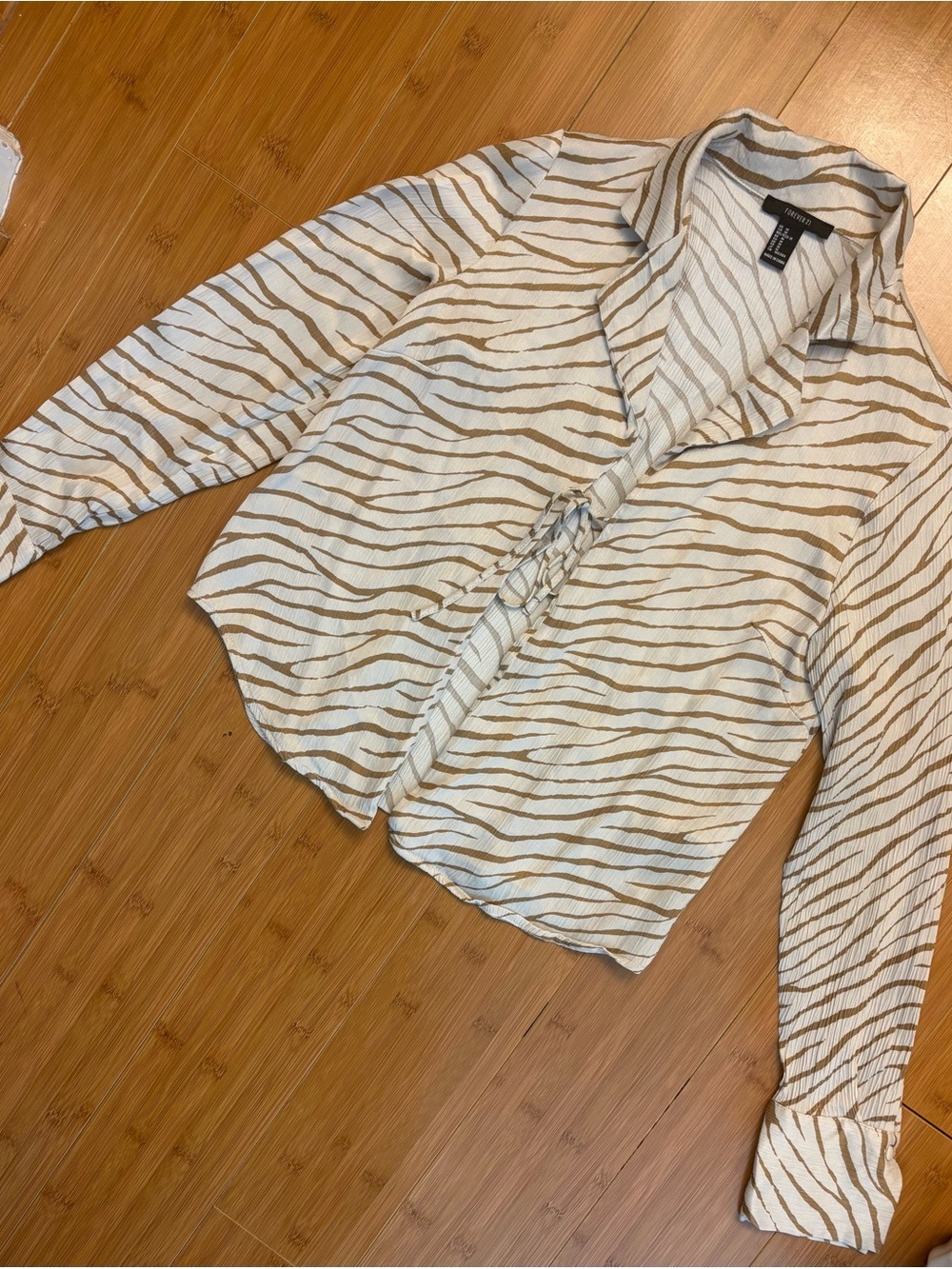 Forever 21 White and Tan Striped Tie-Down Shirt